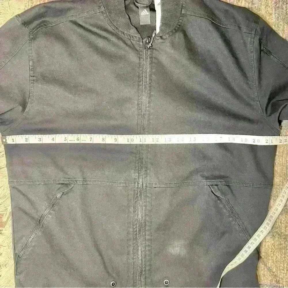 Adidas Men’s Black Bomber Jacket with Adidas Logo on Back Size Medium - Picture 12 of 13